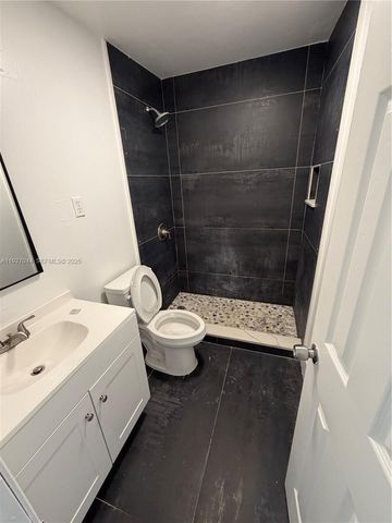 12455 SW 185th Ter, Miami, FL 33177