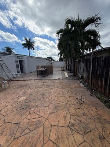 12455 SW 185th Ter, Miami, FL 33177