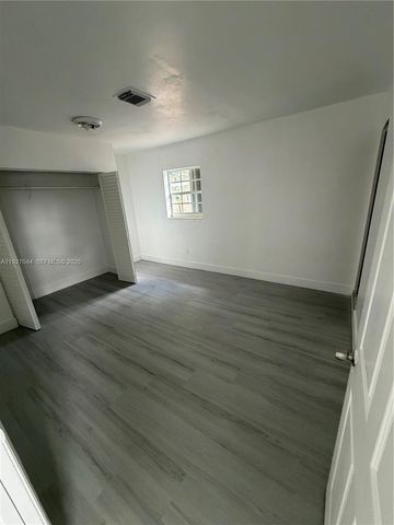 12455 SW 185th Ter, Miami, FL 33177