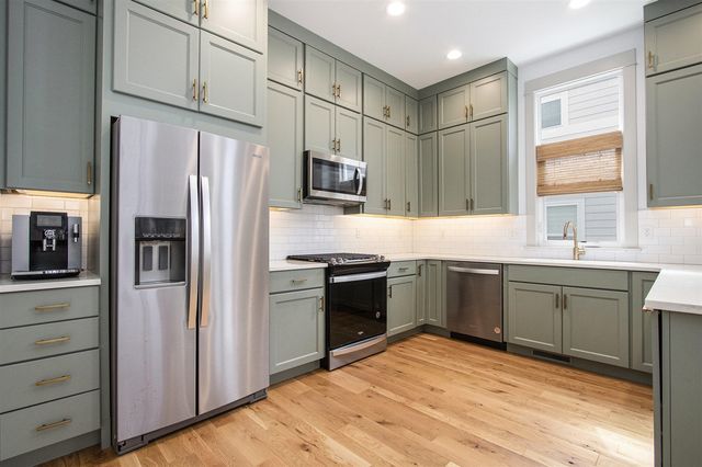 239 Cavelier Avenue, Saint Joseph, MI 49085