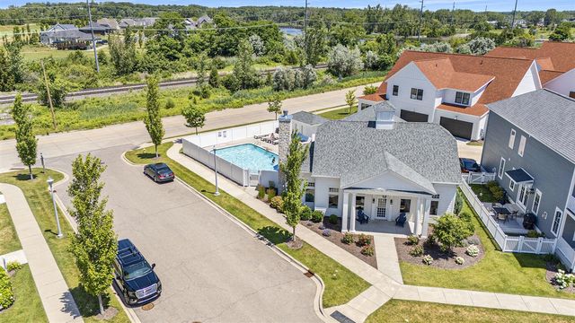 239 Cavelier Avenue, Saint Joseph, MI 49085