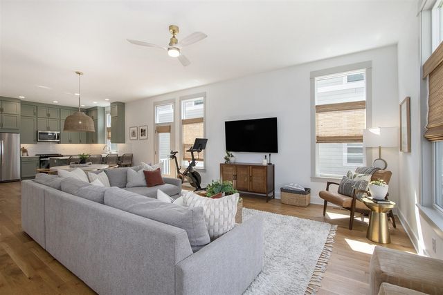 239 Cavelier Avenue, Saint Joseph, MI 49085