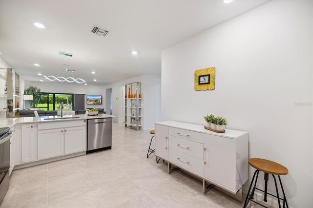 6511 SILVERSTAR DRIVE, Sarasota, FL 34240