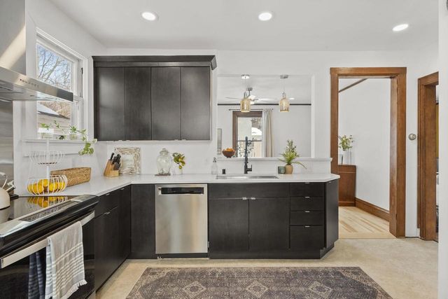 318 W Lakeside Street, Madison, WI 53715