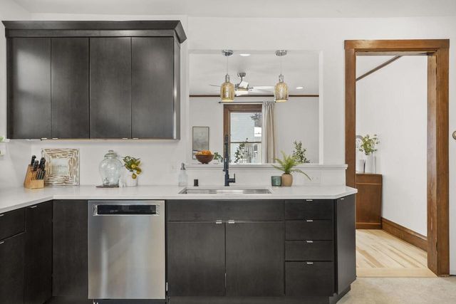 318 W Lakeside Street, Madison, WI 53715