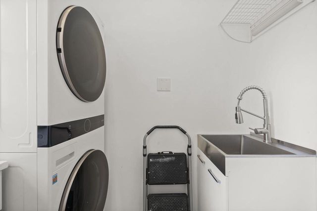 318 W Lakeside Street, Madison, WI 53715