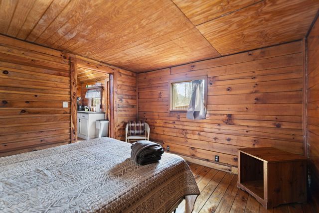 99 Debbie Lane, Slade, KY 40376