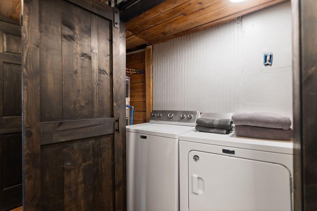 99 Debbie Lane, Slade, KY 40376