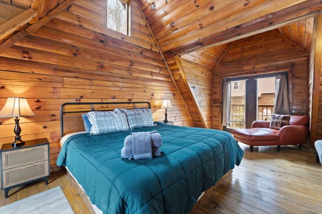 99 Debbie Lane, Slade, KY 40376