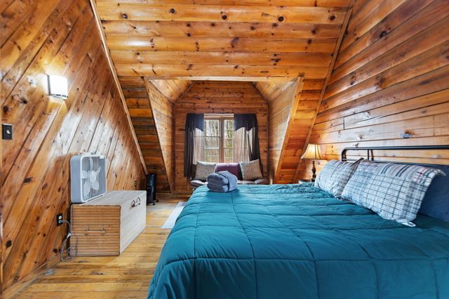 99 Debbie Lane, Slade, KY 40376