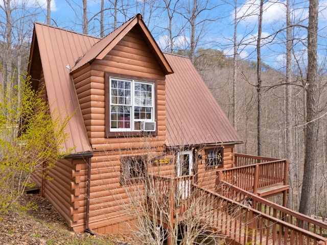 99 Debbie Lane, Slade, KY 40376