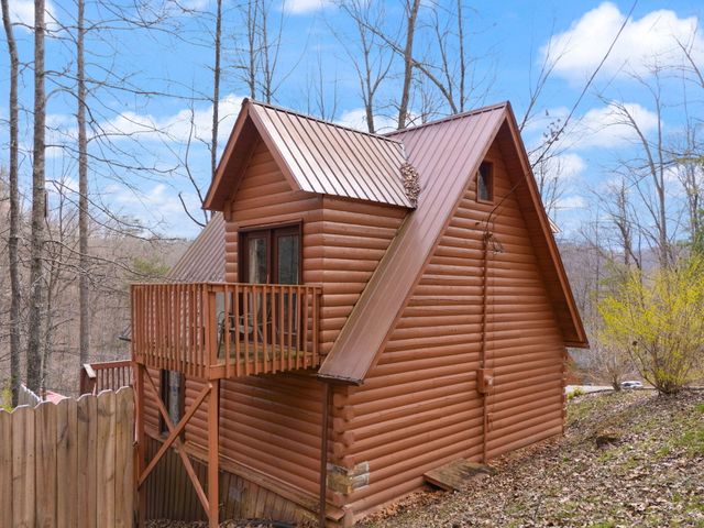 99 Debbie Lane, Slade, KY 40376