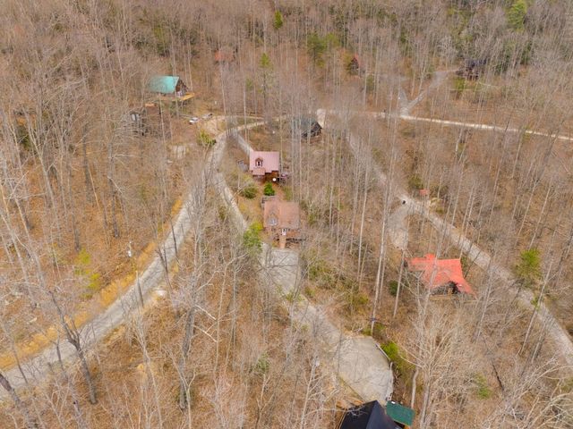 99 Debbie Lane, Slade, KY 40376