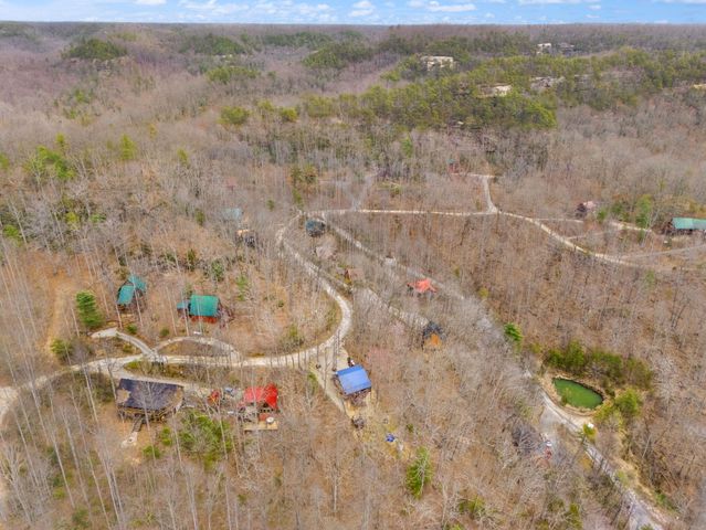 99 Debbie Lane, Slade, KY 40376