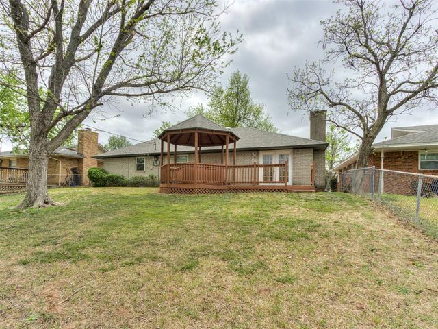 5705 NW 60th Street, Warr Acres, OK 73122