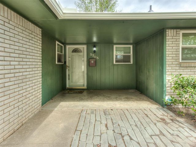 5705 NW 60th Street, Warr Acres, OK 73122