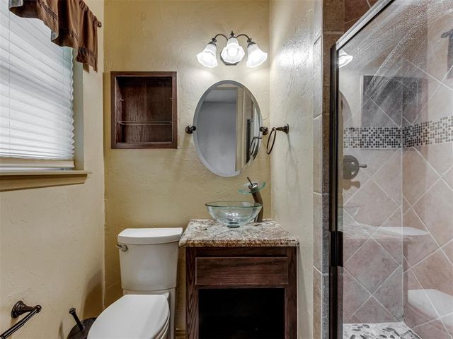 5705 NW 60th Street, Warr Acres, OK 73122