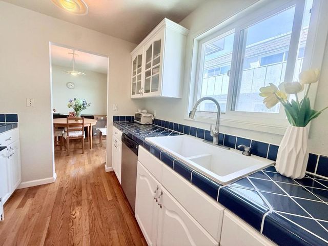 786 Arguello Street 108, Redwood City, CA 94063