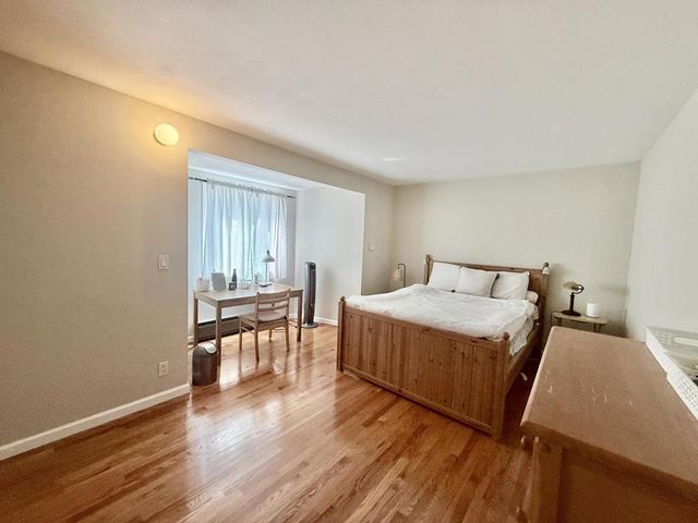 786 Arguello Street 108, Redwood City, CA 94063
