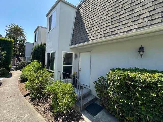 786 Arguello Street 108, Redwood City, CA 94063