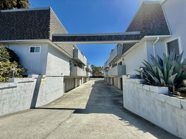 786 Arguello Street 108, Redwood City, CA 94063