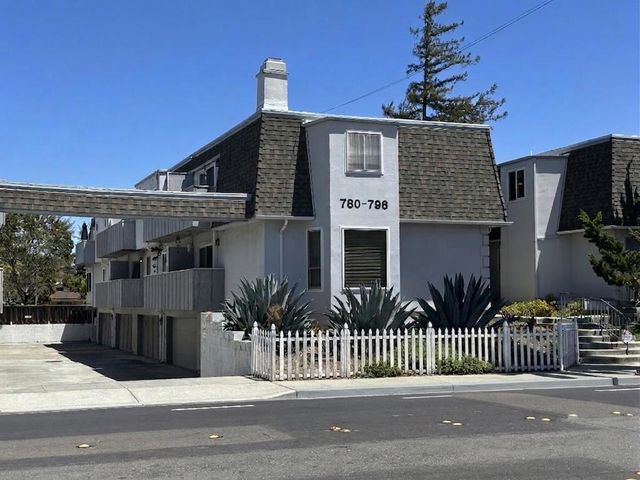 786 Arguello Street 108, Redwood City, CA 94063
