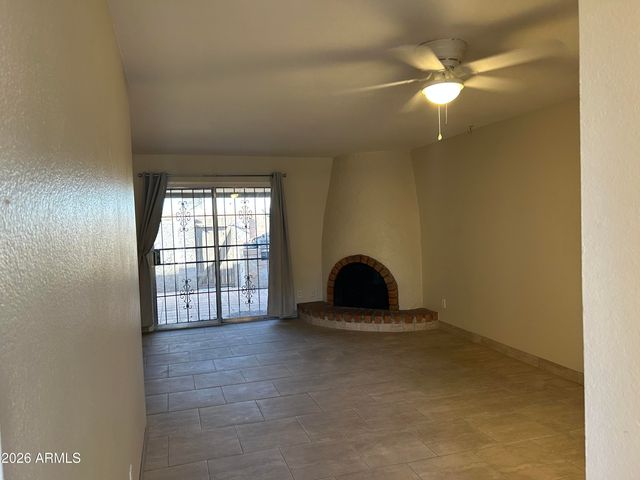 925 E BERYL Avenue, Phoenix, AZ 85020