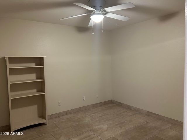 925 E BERYL Avenue, Phoenix, AZ 85020