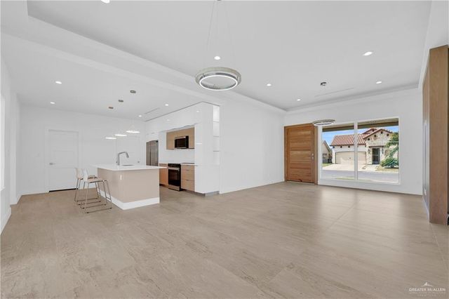 4817 Sweetwater Avenue, Mcallen, TX 78503