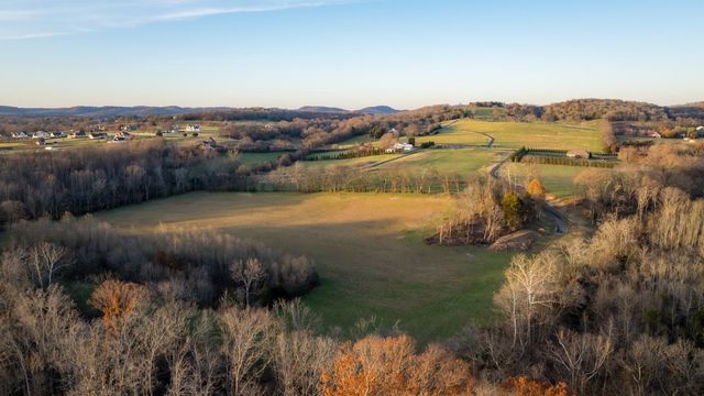 3016 Blythe Meadow Ln, Arrington, TN 37014