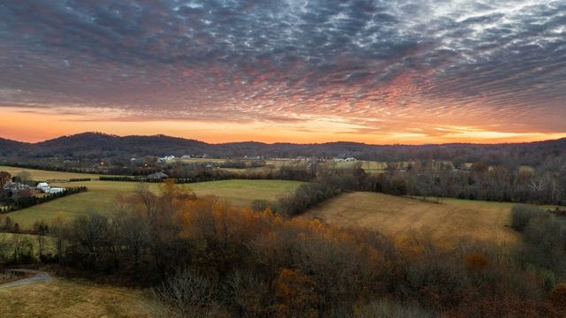 3016 Blythe Meadow Ln, Arrington, TN 37014