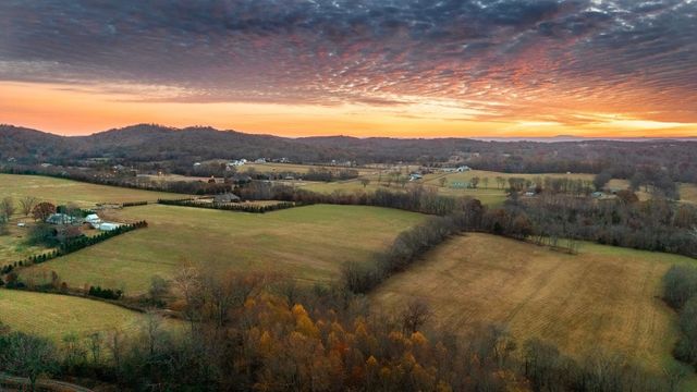 3016 Blythe Meadow Ln, Arrington, TN 37014