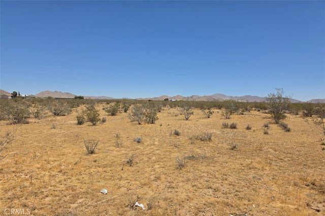 1 Cathedral Drive, Apple Valley, CA 92307