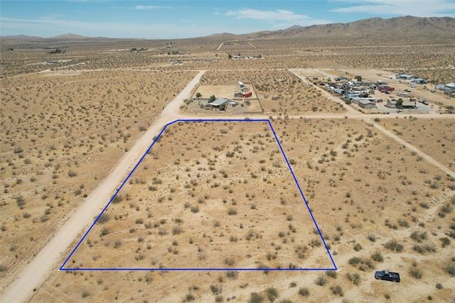 1 Cathedral Drive, Apple Valley, CA 92307