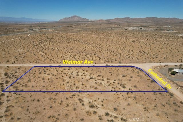1 Cathedral Drive, Apple Valley, CA 92307