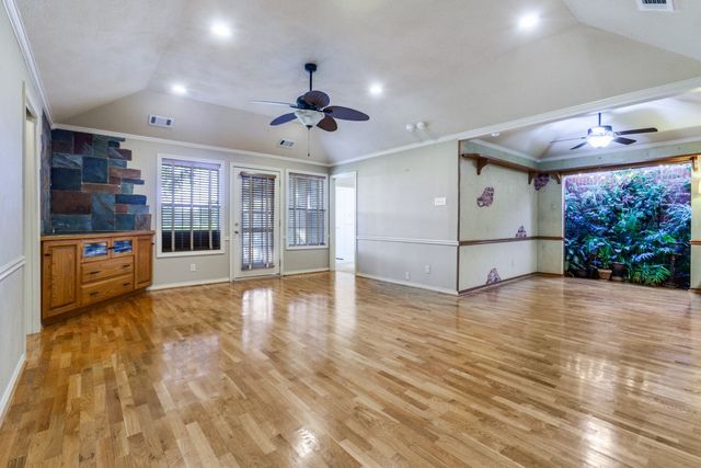 2722 Big Oaks Drive, Garland, TX 75044