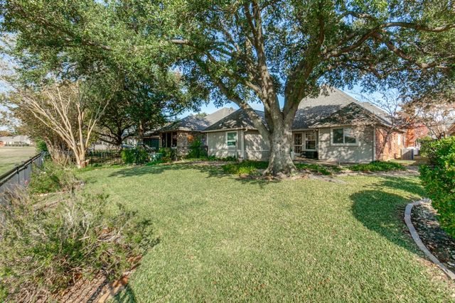 2722 Big Oaks Drive, Garland, TX 75044