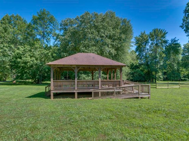 60 Bridge Lane, Tryon, NC 28782