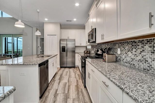 4769 KINGS CASTLE CIRCLE, Kissimmee, FL 34746