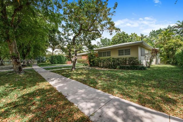 6315 Castaneda St, Coral Gables, FL 33146