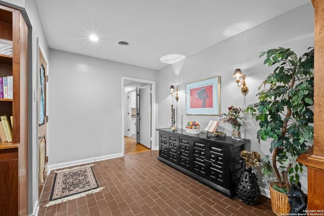 3202 Candlewood, San Antonio, TX 78217