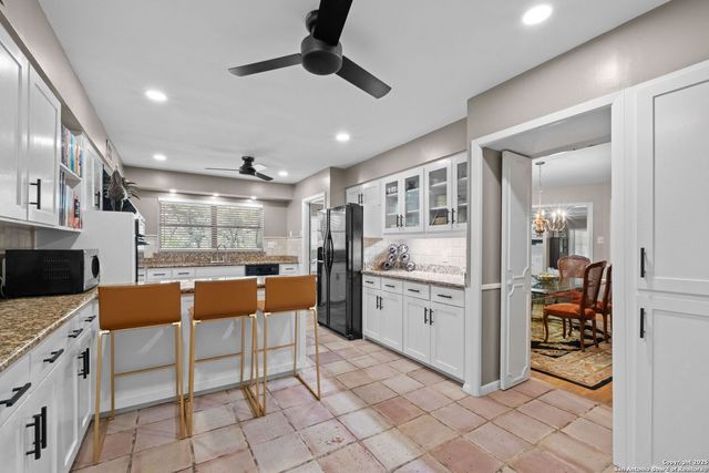 3202 Candlewood, San Antonio, TX 78217