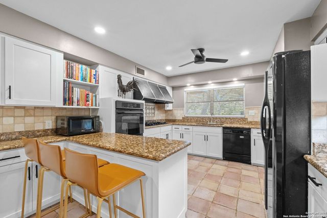3202 Candlewood, San Antonio, TX 78217