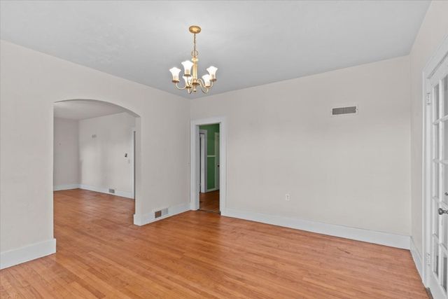 300 W Burch Street, Hartford, AL 36344