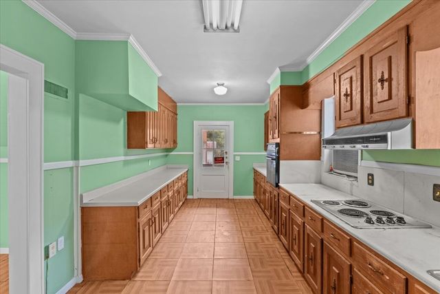 300 W Burch Street, Hartford, AL 36344