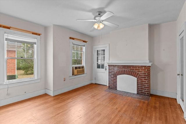 300 W Burch Street, Hartford, AL 36344