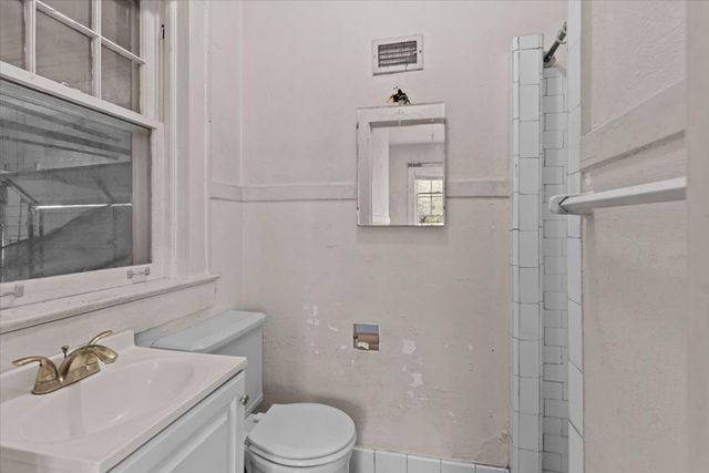 300 W Burch Street, Hartford, AL 36344