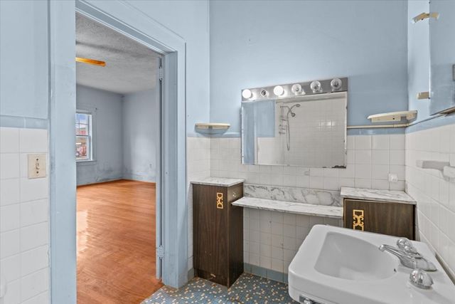 300 W Burch Street, Hartford, AL 36344