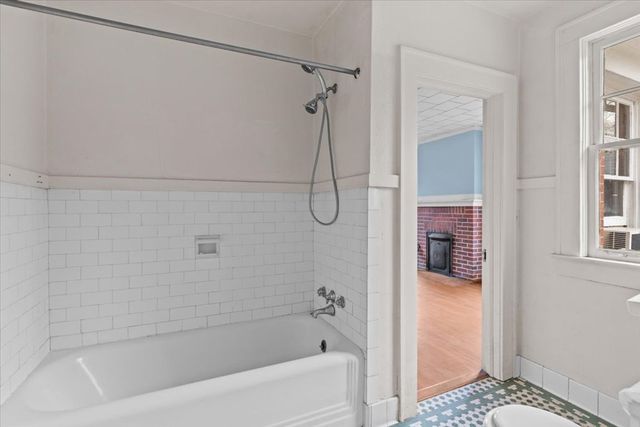 300 W Burch Street, Hartford, AL 36344