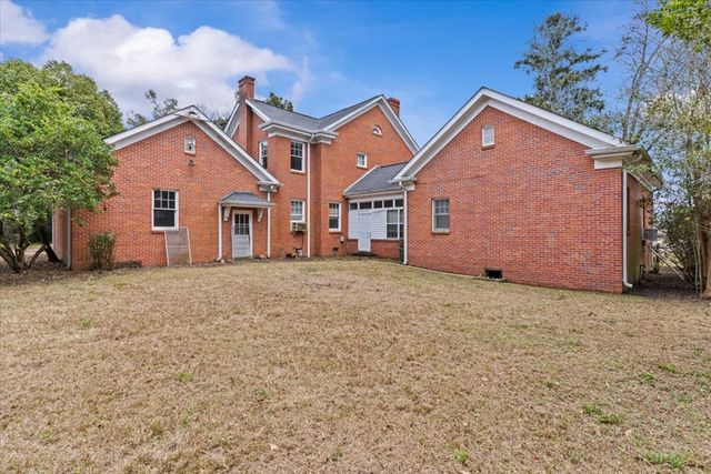 300 W Burch Street, Hartford, AL 36344